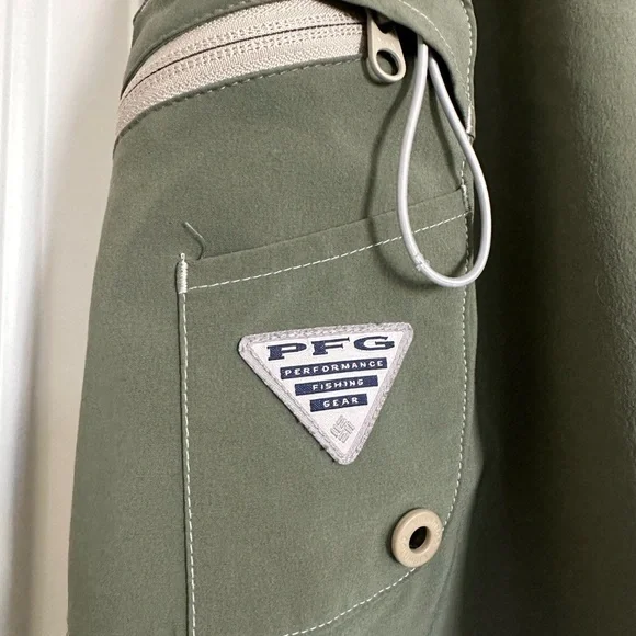 Columbia Men's PFG Khaki Shorts Sz 34 - Picture 3 of 5